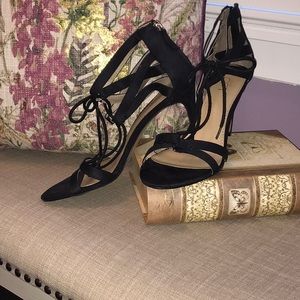LOFT Strappy Black Stiletto (8.5M)